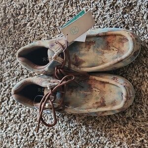 NWT.Roper shoes size  7.5 womens Horses print.